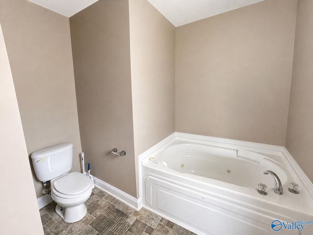 229 Shadow Court SW, Huntsville, AL 35824