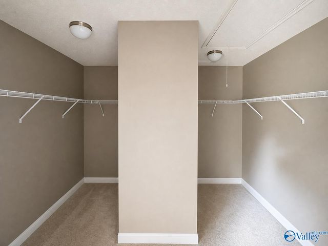 229 Shadow Court SW, Huntsville, AL 35824
