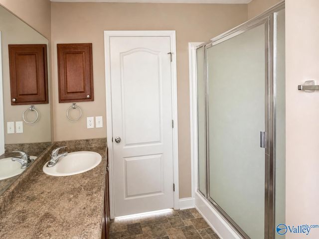 229 Shadow Court SW, Huntsville, AL 35824
