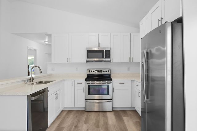 224 SW 16th Pl Place SW, Vero Beach, FL 32962