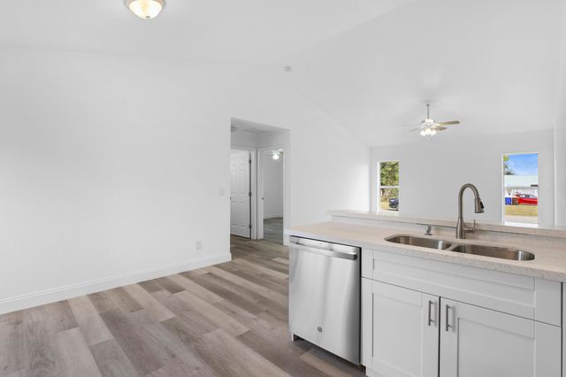 224 SW 16th Pl Place SW, Vero Beach, FL 32962