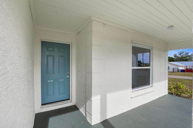 224 SW 16th Pl Place SW, Vero Beach, FL 32962