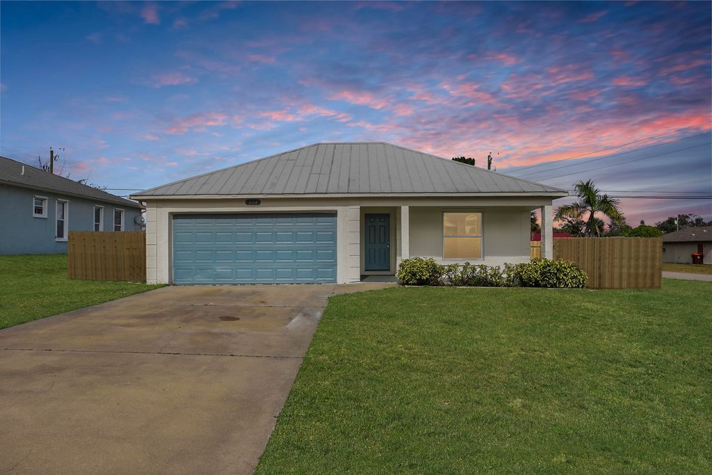 224 SW 16th Pl Place SW, Vero Beach, FL 32962