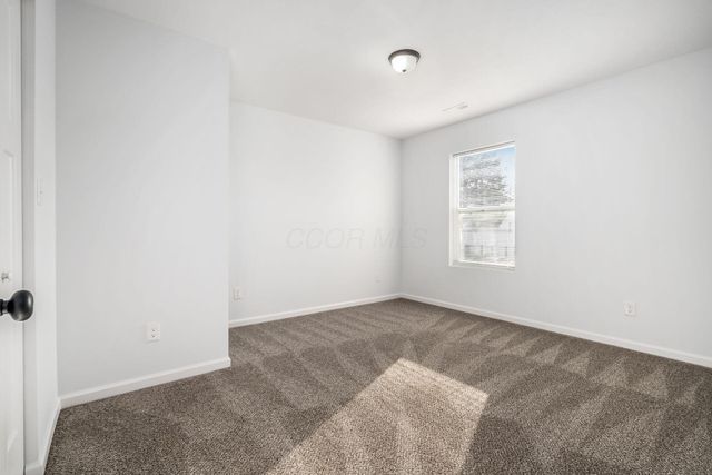 592 Rhoads Avenue, Columbus, OH 43205