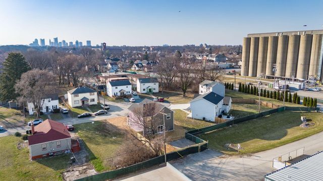 592 Rhoads Avenue, Columbus, OH 43205