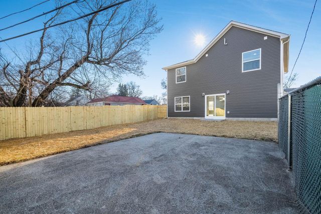 592 Rhoads Avenue, Columbus, OH 43205