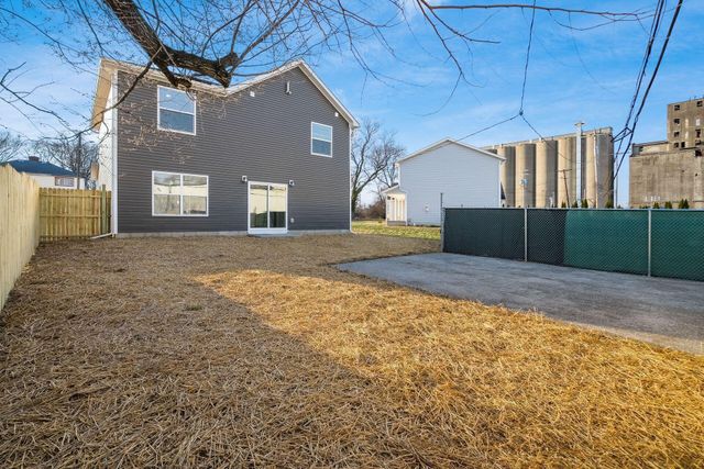 592 Rhoads Avenue, Columbus, OH 43205