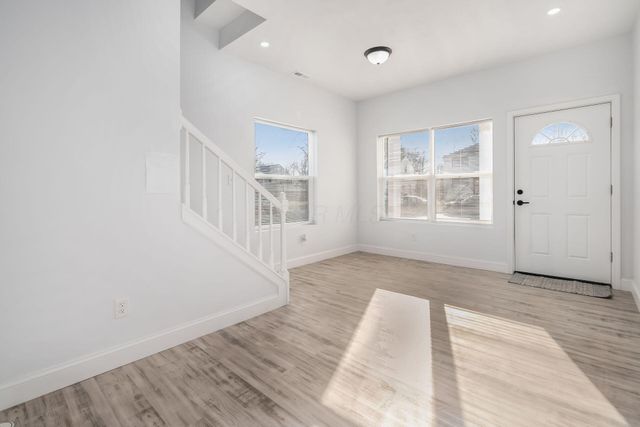 592 Rhoads Avenue, Columbus, OH 43205