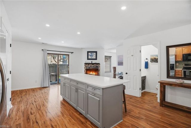 1709 Kitimal DR, Virginia Beach, VA 23454