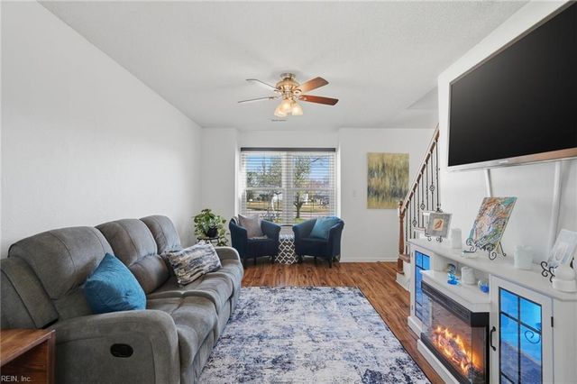 1709 Kitimal DR, Virginia Beach, VA 23454