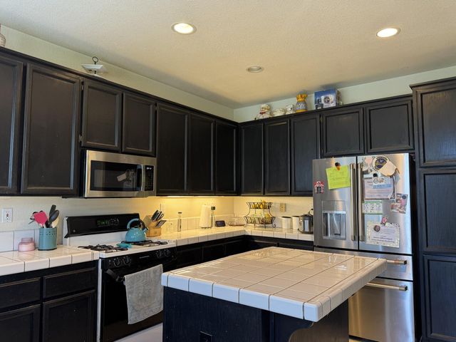 8859 Shasta Lily Dr, Elk Grove, CA 95624