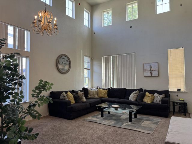 8859 Shasta Lily Dr, Elk Grove, CA 95624