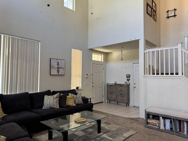 8859 Shasta Lily Dr, Elk Grove, CA 95624