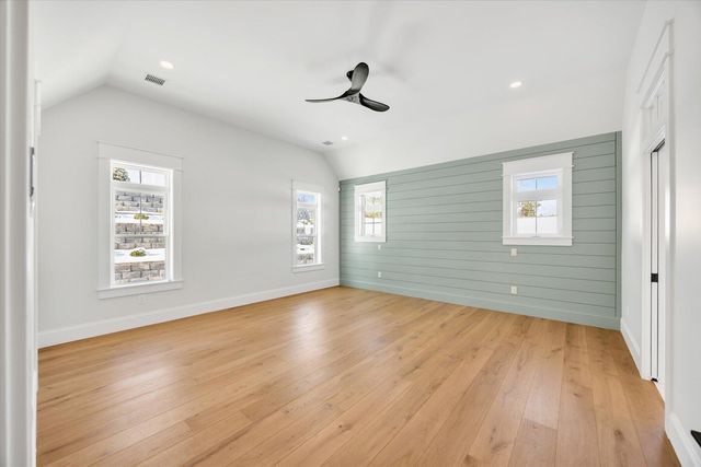 48 Country Club Lane, Mashpee, MA 02649