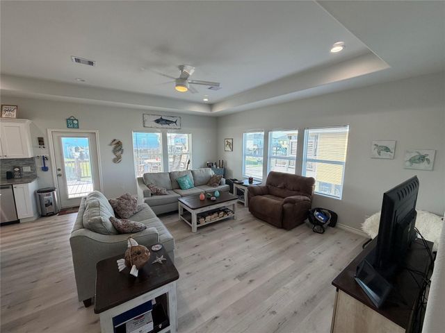2291 Lobster, Crystal Beach, TX 77650