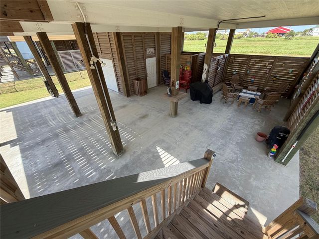 2291 Lobster, Crystal Beach, TX 77650