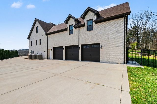 1020 Morchella Private Way, Hendersonville, TN 37075