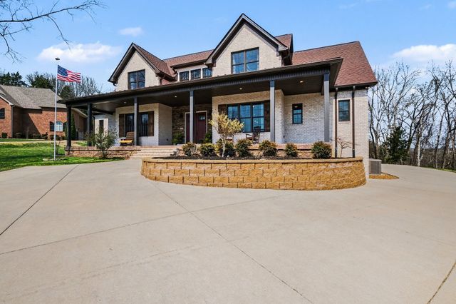 1020 Morchella Private Way, Hendersonville, TN 37075