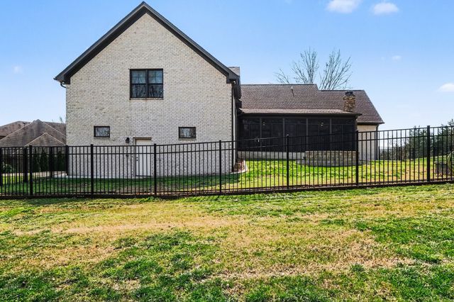 1020 Morchella Private Way, Hendersonville, TN 37075