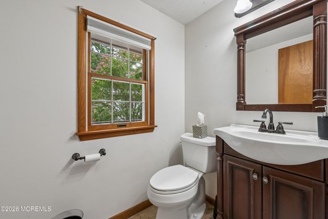 11 Angela Drive, Little Egg Harbor, NJ 08087