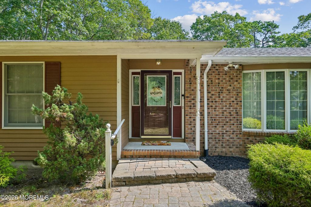 11 Angela Drive, Little Egg Harbor, NJ 08087