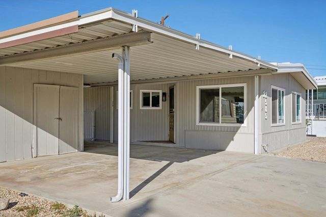 32585 Saint Andrews Drive, Thousand Palms, CA 92276