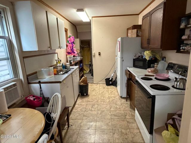 18 Main Street, Lake Luzerne, NY 12846