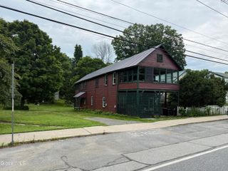 18 Main Street, Lake Luzerne, NY 12846