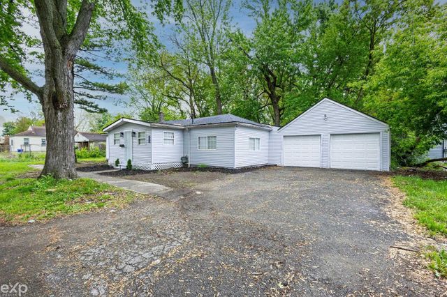 15641 Pickford Street, Detroit, MI 48235