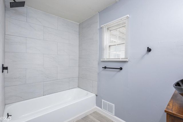 15641 Pickford Street, Detroit, MI 48235