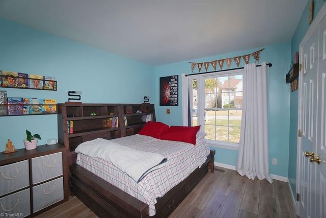 4917 Crofton Springs Court, Greensboro, NC 27407