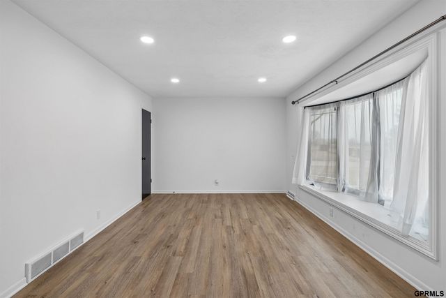 3708 Greene Avenue, Bellevue, NE 68147