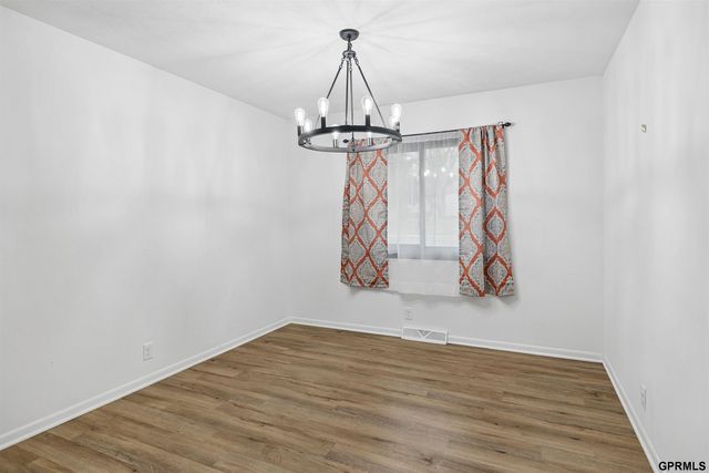 3708 Greene Avenue, Bellevue, NE 68147