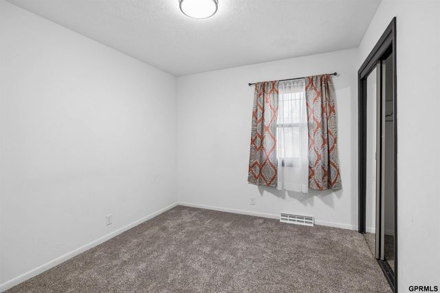 3708 Greene Avenue, Bellevue, NE 68147