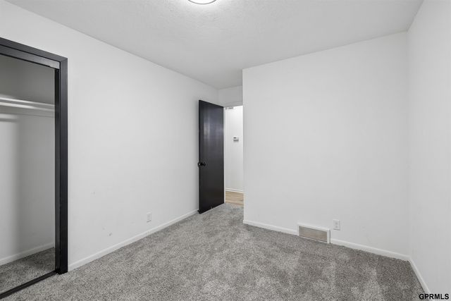 3708 Greene Avenue, Bellevue, NE 68147