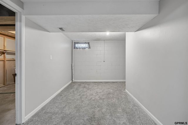 3708 Greene Avenue, Bellevue, NE 68147