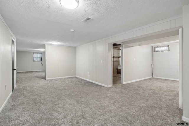 3708 Greene Avenue, Bellevue, NE 68147