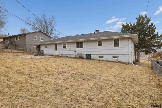 3708 Greene Avenue, Bellevue, NE 68147