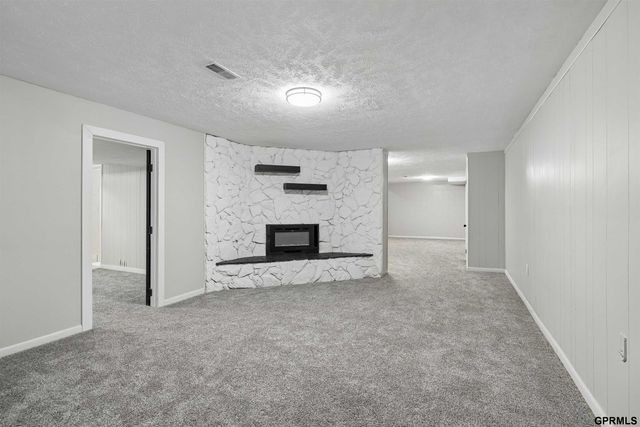 3708 Greene Avenue, Bellevue, NE 68147