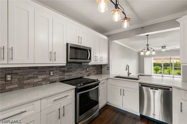 7839 Regal Heron CIR 106, Naples, FL 34104