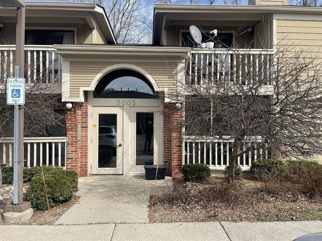 3005 Fernwood 103, Ann Arbor, MI 48108