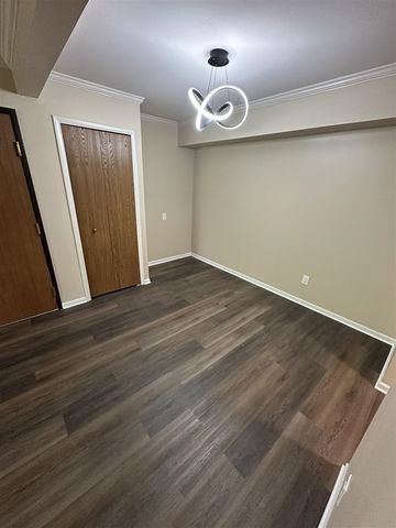 3005 Fernwood 103, Ann Arbor, MI 48108