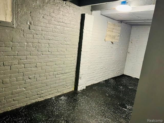 7714 E Canfield Street, Detroit, MI 48214