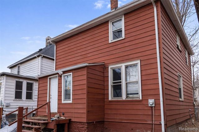 7714 E Canfield Street, Detroit, MI 48214