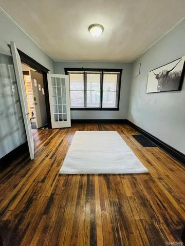 7714 E Canfield Street, Detroit, MI 48214