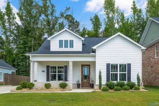 6214 Pembrook Pond Place SE, Owens Cross Roads, AL 35763