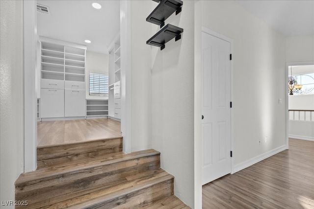 10665 Hillock Court, Las Vegas, NV 89144