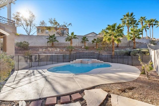10665 Hillock Court, Las Vegas, NV 89144