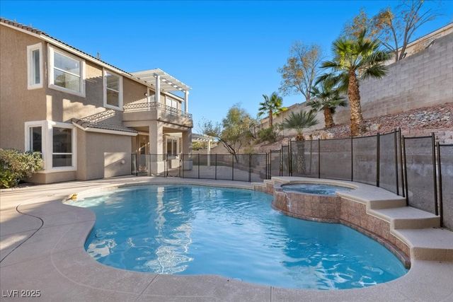10665 Hillock Court, Las Vegas, NV 89144