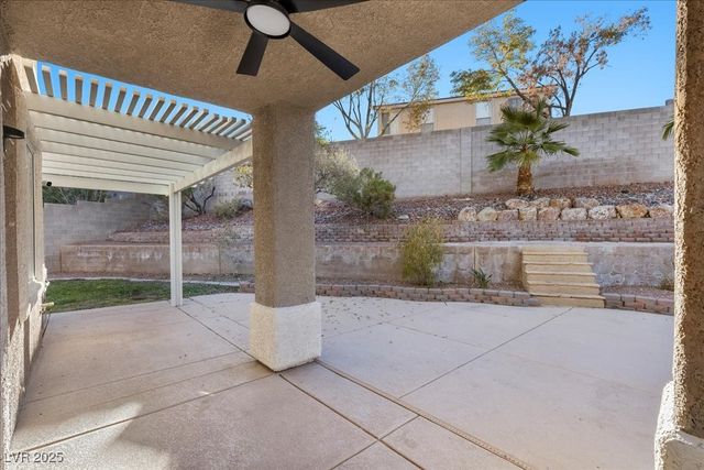 10665 Hillock Court, Las Vegas, NV 89144
